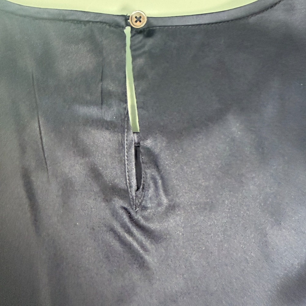 Brooks Brothers 100% Silk Navy Blue Sleeveless Blouse Shell Top Keyhole Womens-8 - Picture 7 of 11
